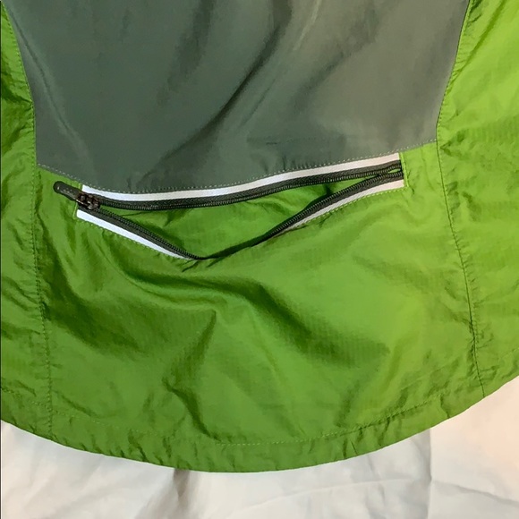 Green Patagonia Running/Cycling Jacket - Picture 5 of 5